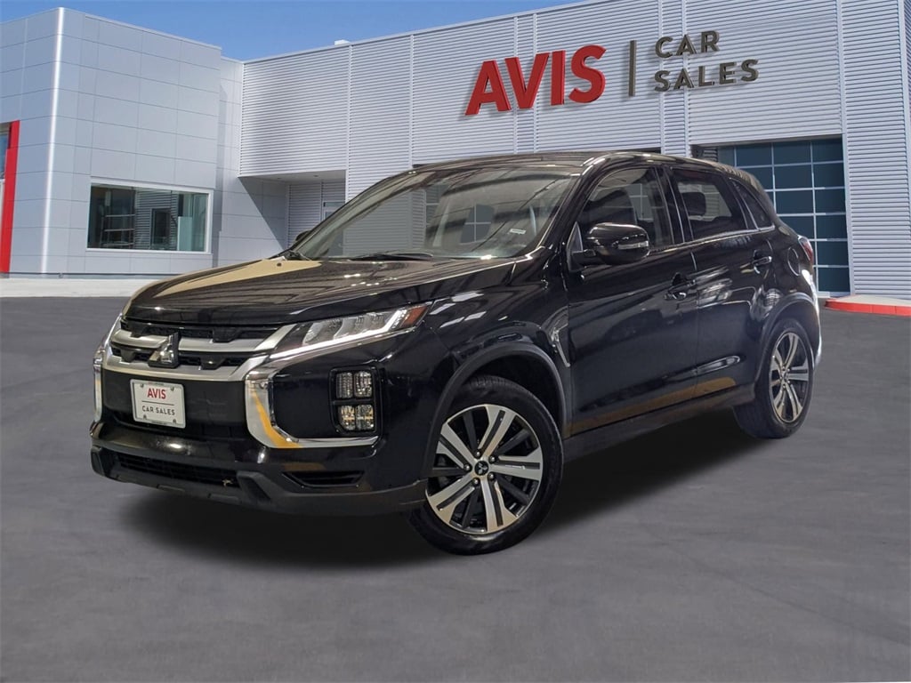 2024 Mitsubishi Outlander Sport SE's photo