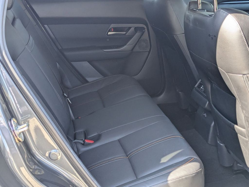 Thumbnail: 2025 Mazda CX-50 - 33