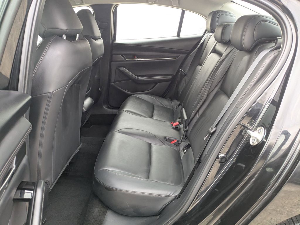 Thumbnail: 2025 Mazda Mazda3 - 25