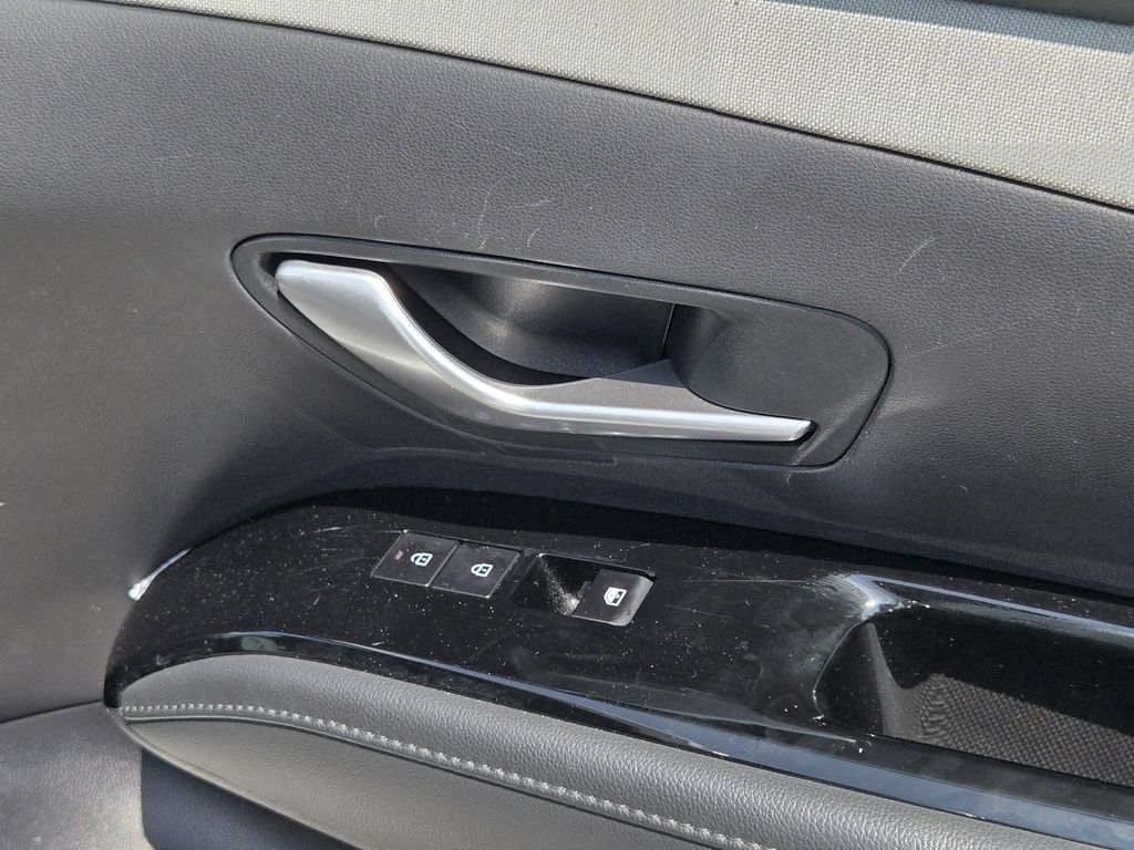 2025 Hyundai Santa Cruz Limited - Photo 37