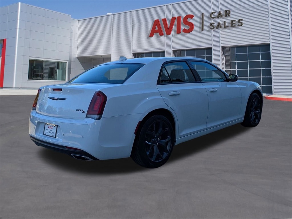 Thumbnail: 2023 Chrysler 300 - 6