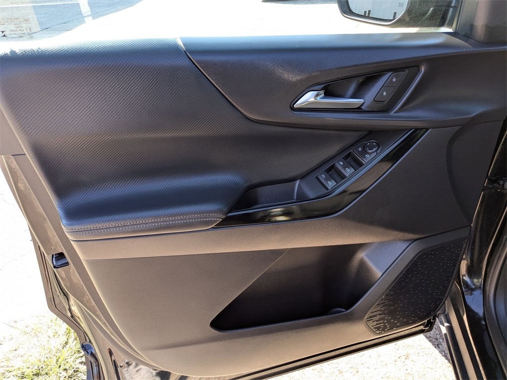 Thumbnail: 2025 Chevrolet Equinox - 11