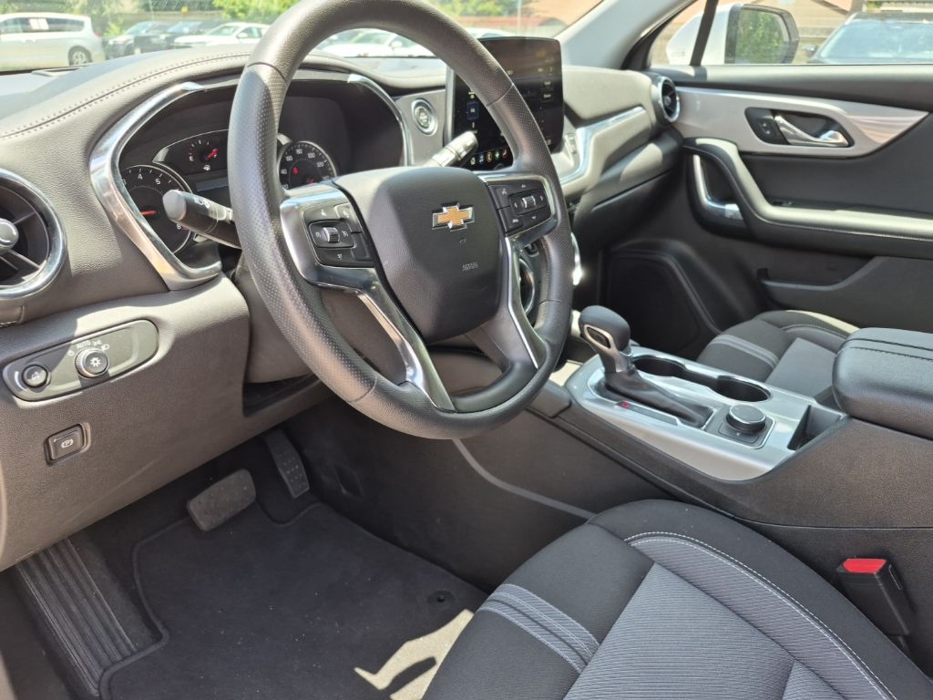 Thumbnail: 2025 Chevrolet Blazer - 7