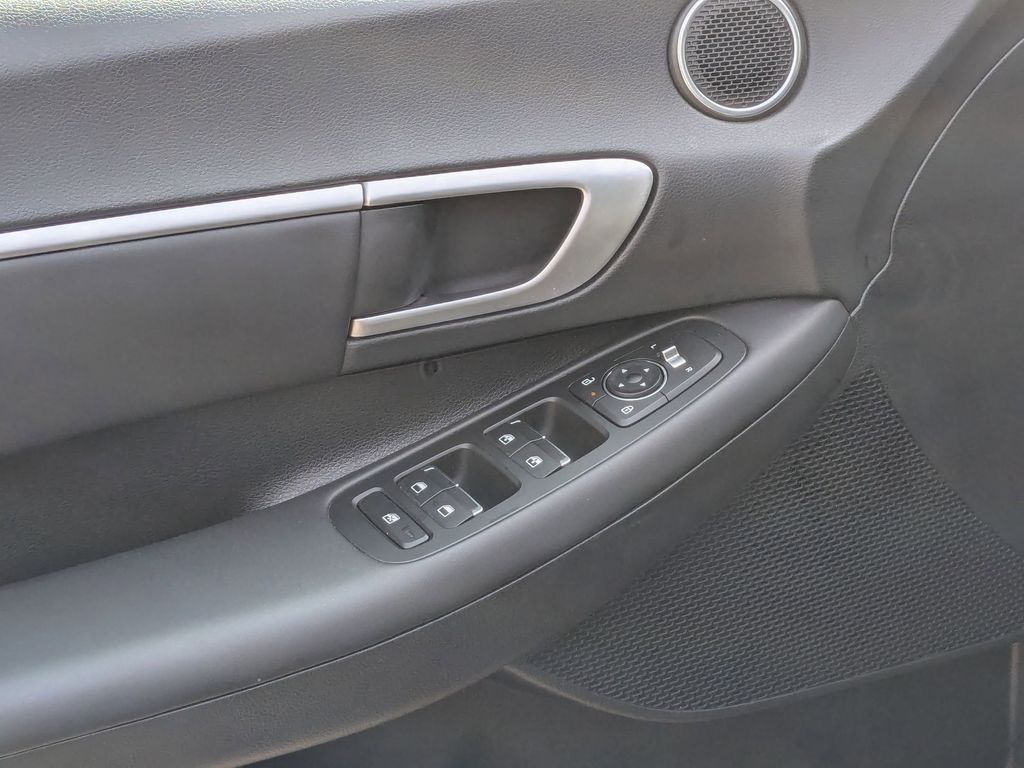 Thumbnail: 2025 Hyundai Sonata - 13