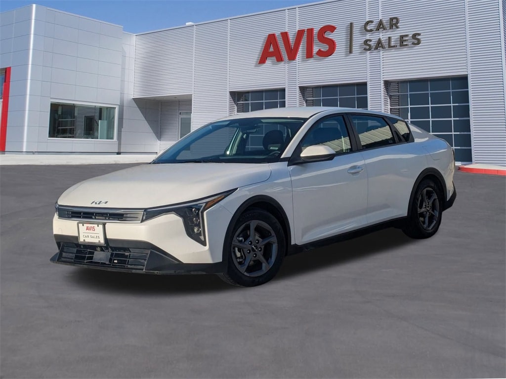Thumbnail: 2025 Kia K4 - 1