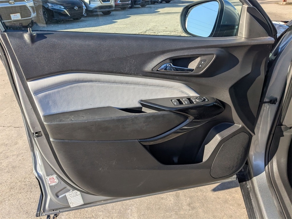 Thumbnail: 2025 Chevrolet Trax - 11