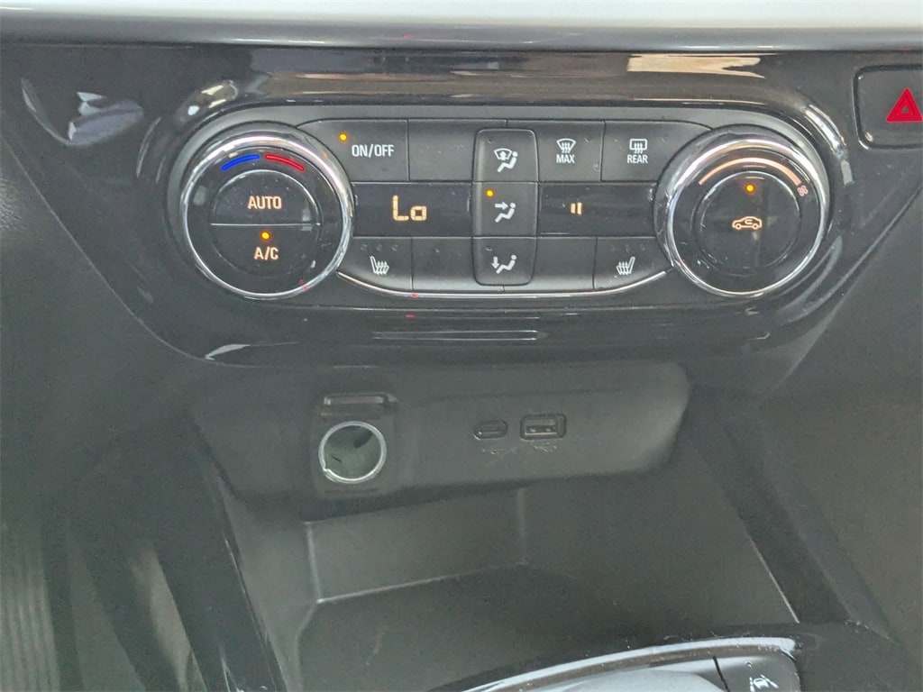 Thumbnail: 2025 Chevrolet Trax - 22