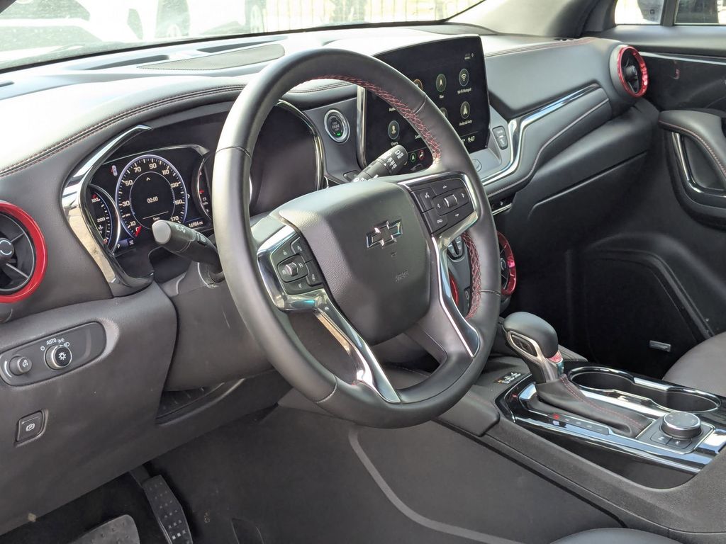 Thumbnail: 2025 Chevrolet Blazer - 14