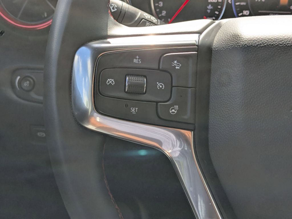 Thumbnail: 2025 Chevrolet Blazer - 15