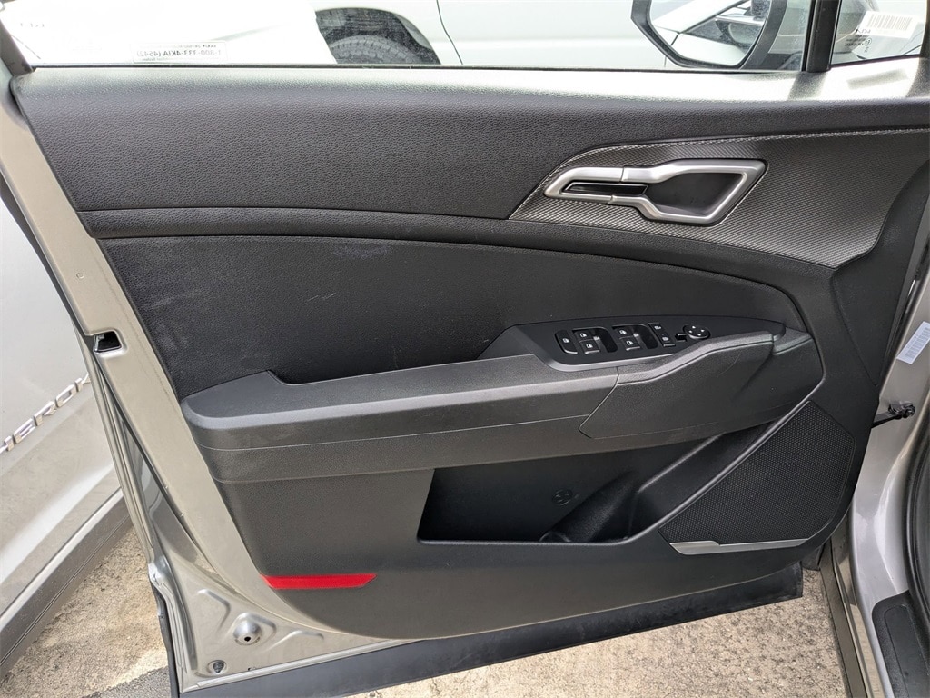 2024 Kia Sportage LX 10