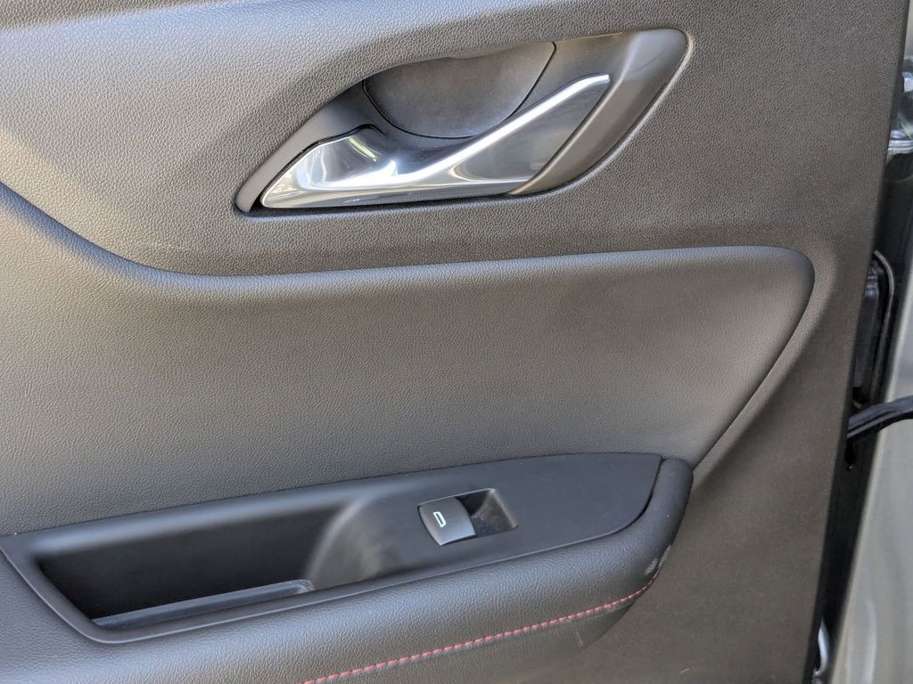 Thumbnail: 2025 Chevrolet Blazer - 24