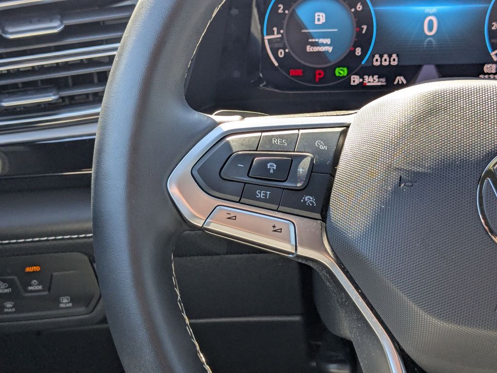 Thumbnail: 2025 Volkswagen Atlas - 16