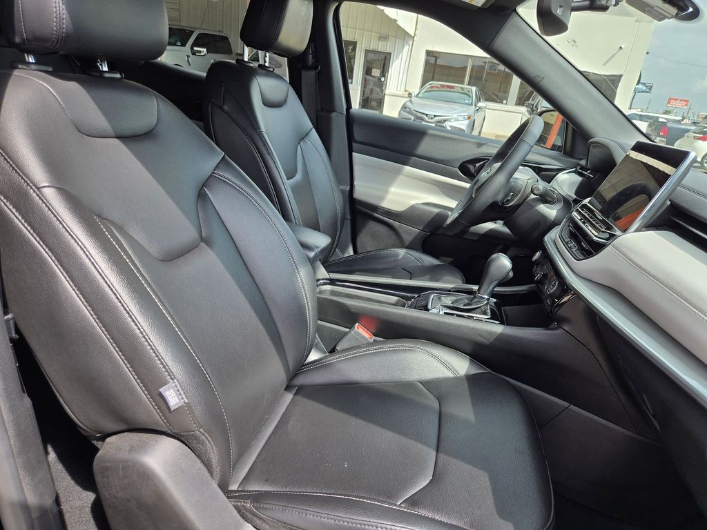 Thumbnail: 2025 Jeep Compass - 28