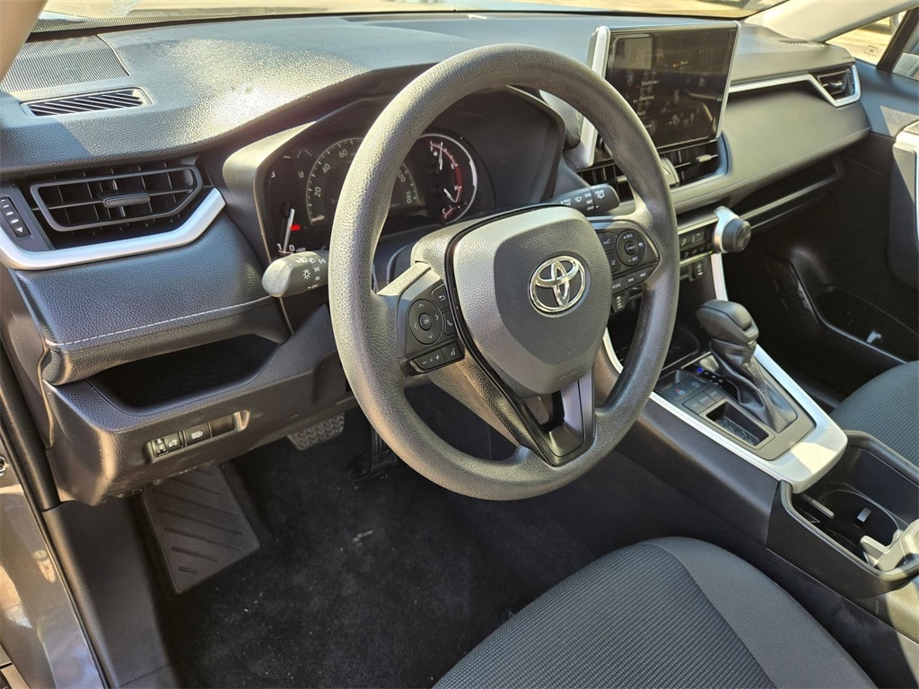 Thumbnail: 2025 Toyota RAV4 - 14