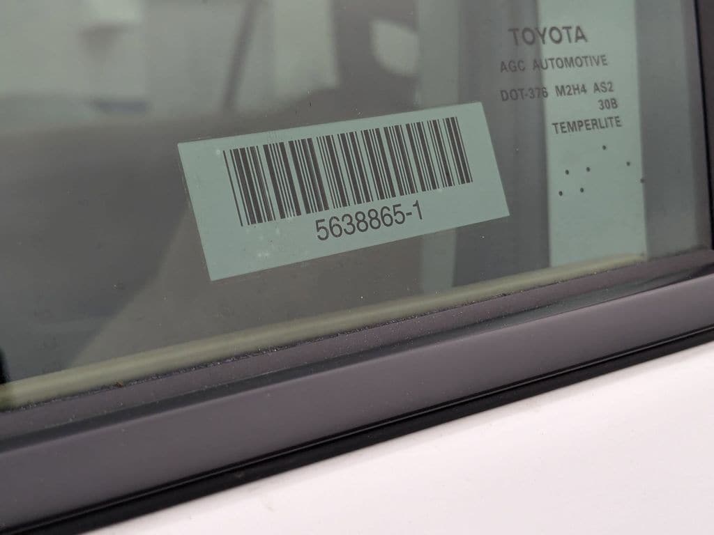 Thumbnail: 2025 Toyota RAV4 - 27