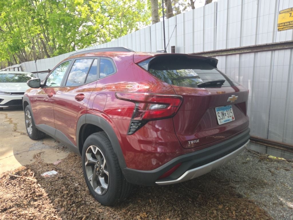 Thumbnail: 2025 Chevrolet Trax - 9