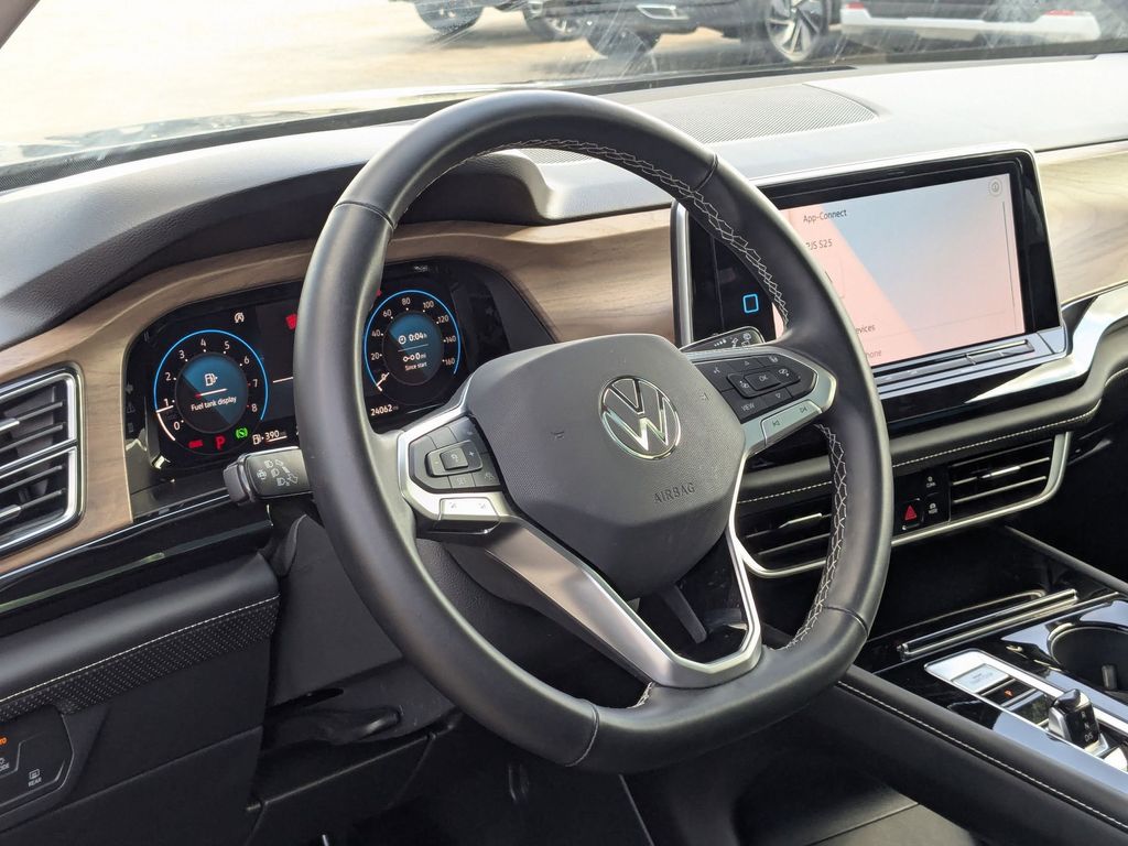 Thumbnail: 2025 Volkswagen Atlas - 15