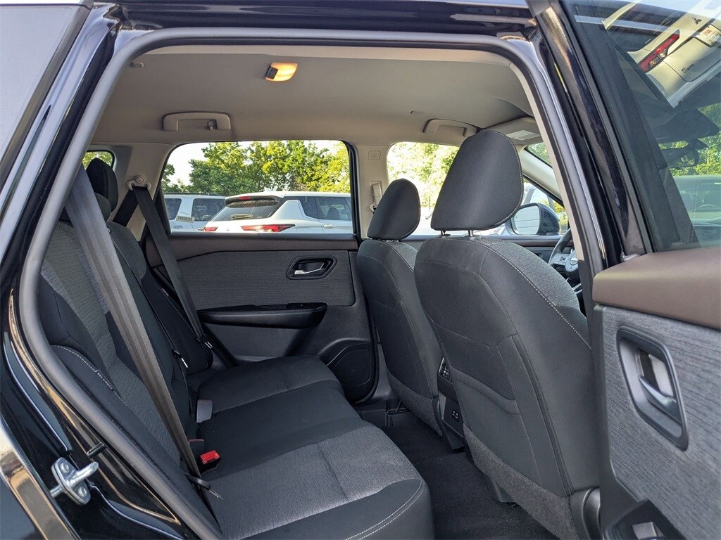 Thumbnail: 2023 Nissan Rogue - 29