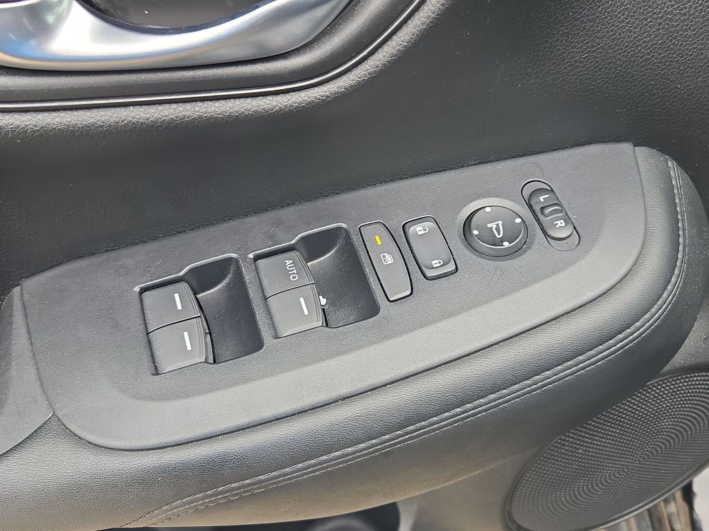 Thumbnail: 2025 Honda HR-V - 13