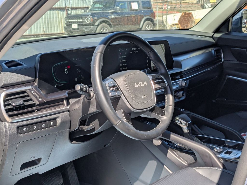 Thumbnail: 2025 Kia Telluride - 14