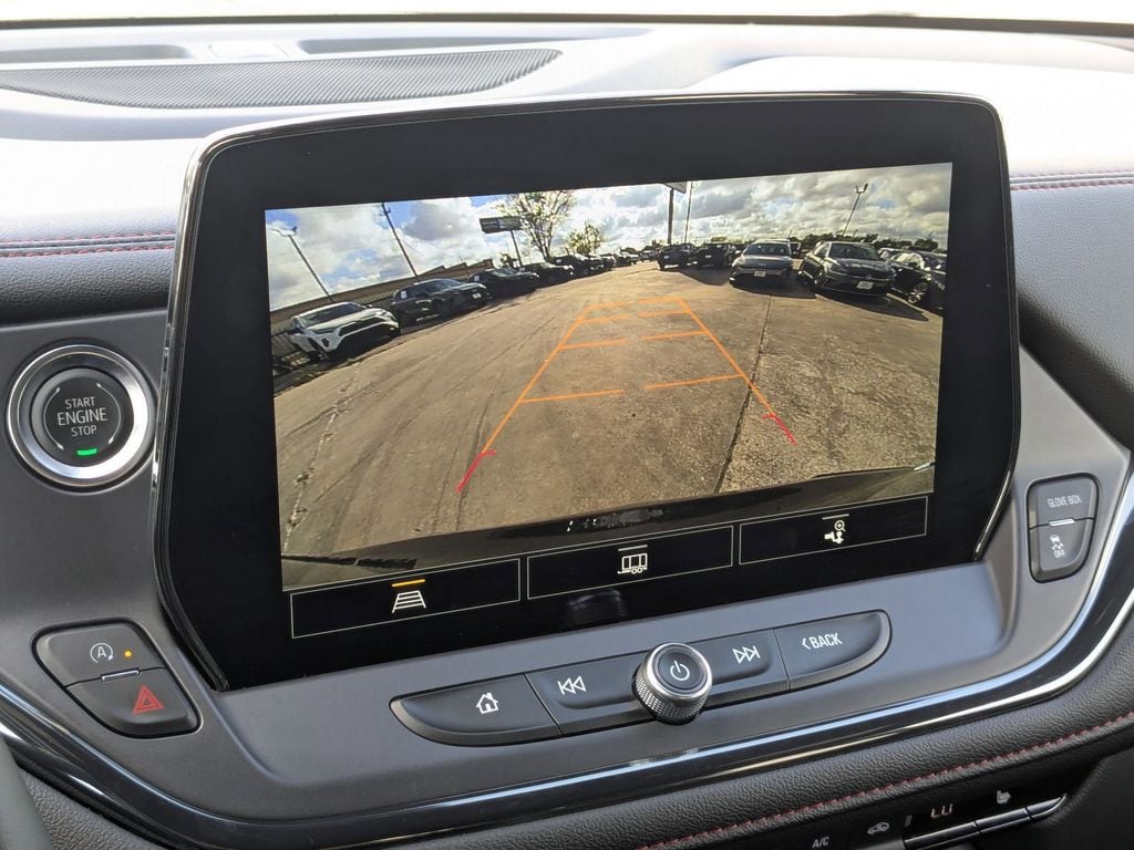 Thumbnail: 2025 Chevrolet Blazer - 19