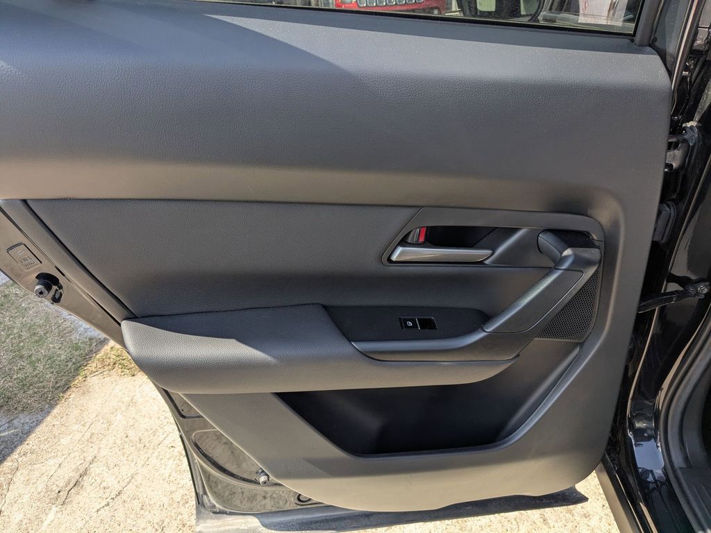 Thumbnail: 2025 Mazda CX-50 - 25