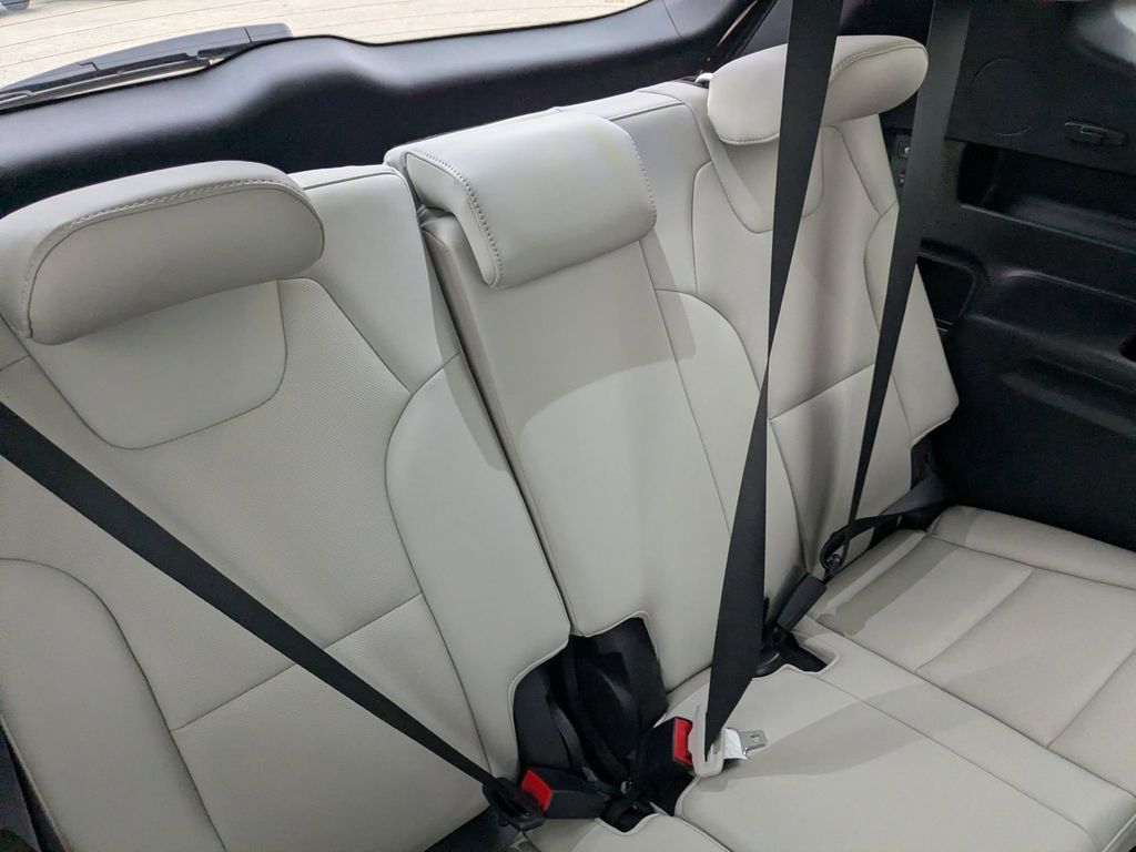 Thumbnail: 2025 Kia Telluride - 31