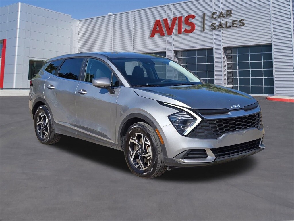 2024 Kia Sportage LX photo 3