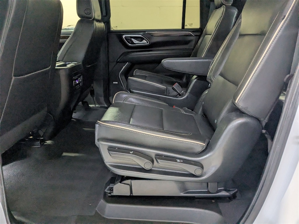 Thumbnail: 2023 Chevrolet Suburban - 25