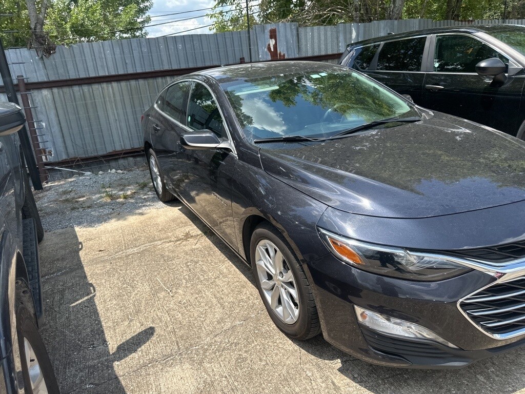 Thumbnail: 2023 Chevrolet Malibu - 3