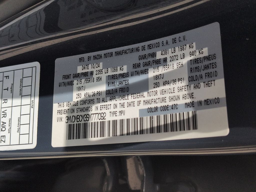 2025 Mazda CX-30 Carbon Edition - Photo 35