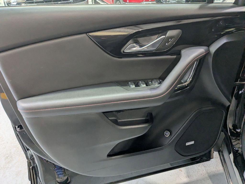 Thumbnail: 2025 Chevrolet Blazer - 7