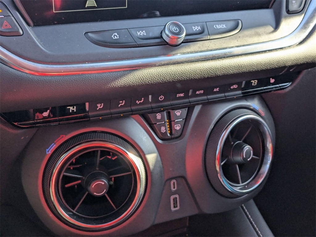 Thumbnail: 2025 Chevrolet Blazer - 22