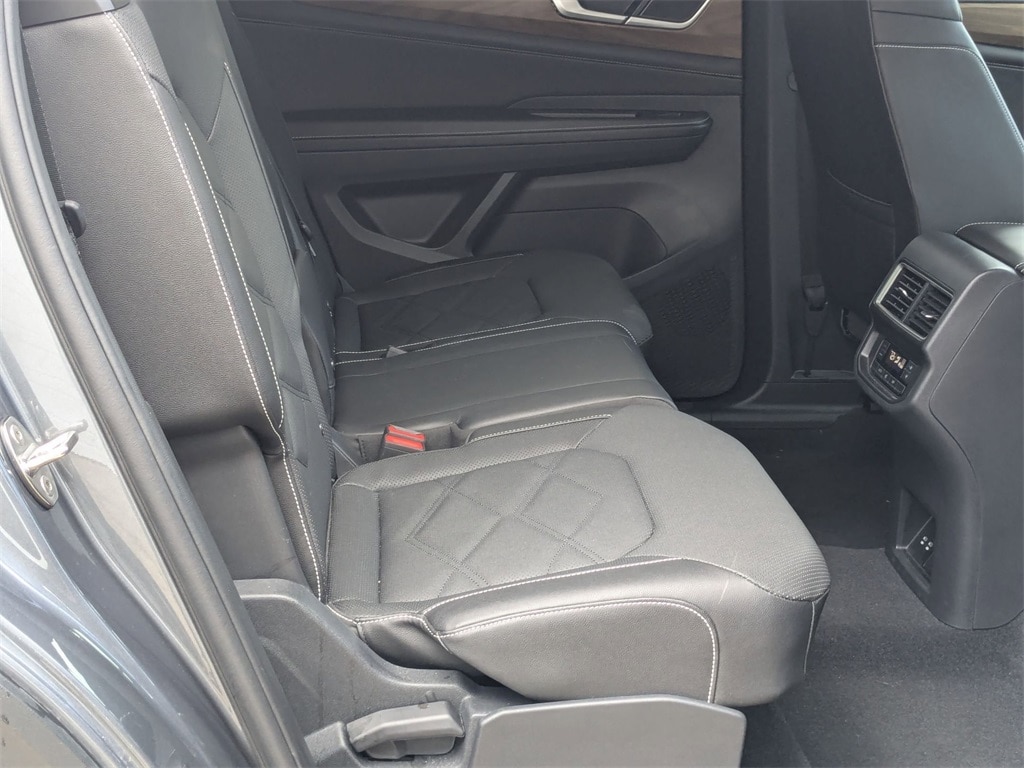 Thumbnail: 2025 Volkswagen Atlas - 31