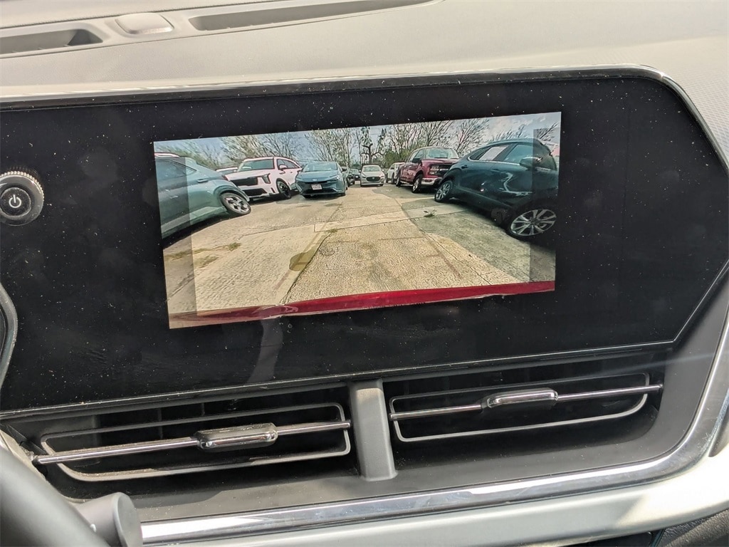 Thumbnail: 2025 Chevrolet Trax - 21