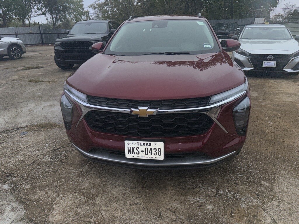Certified 2025 Chevrolet Trax LT SUV