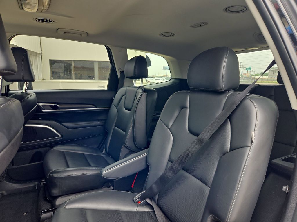 Thumbnail: 2025 Kia Telluride - 26