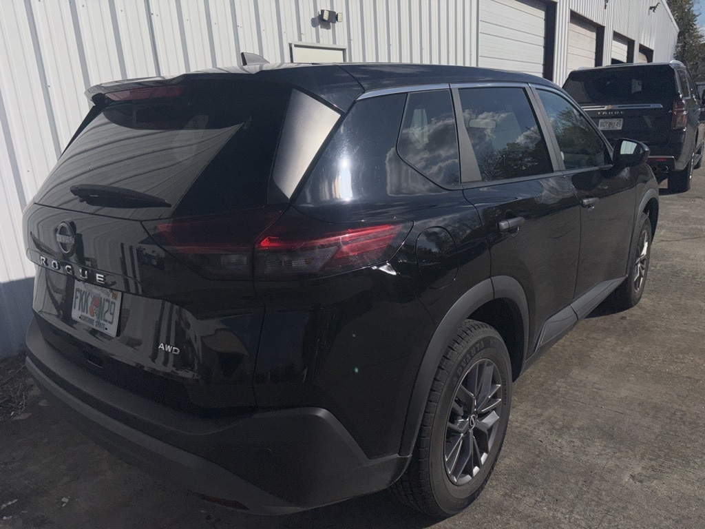 Thumbnail: 2023 Nissan Rogue - 6