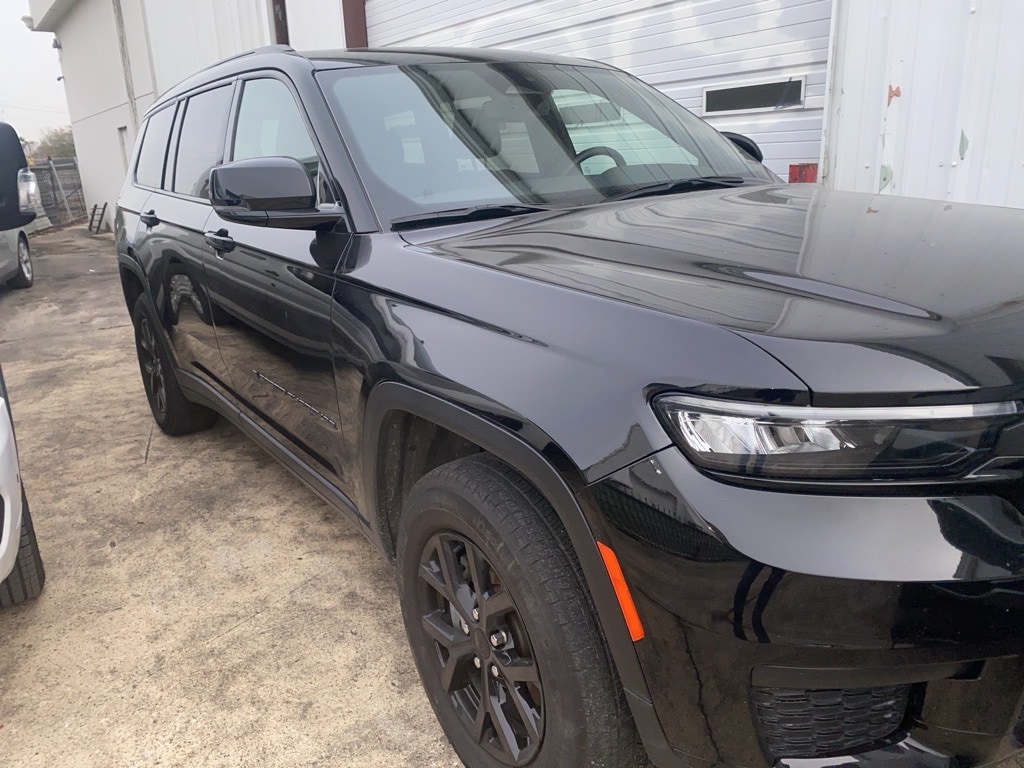 Thumbnail: 2024 Jeep Grand Cherokee L - 3