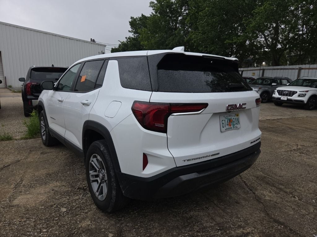Thumbnail: 2025 GMC Terrain - 8