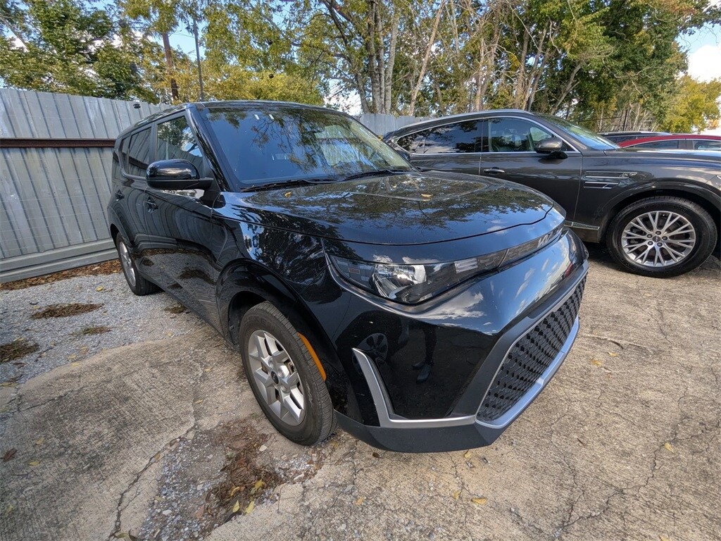 Certified 2024 Kia Soul LX Hatchback