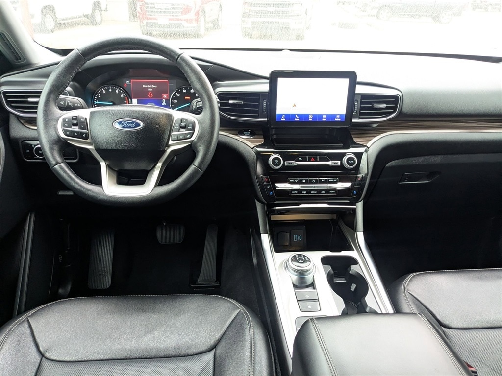 Thumbnail: 2024 Ford Explorer - 28