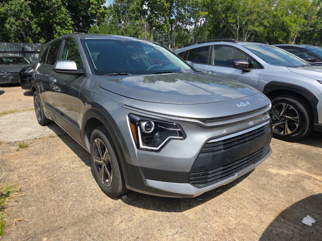 Thumbnail: 2025 Kia Niro - 6
