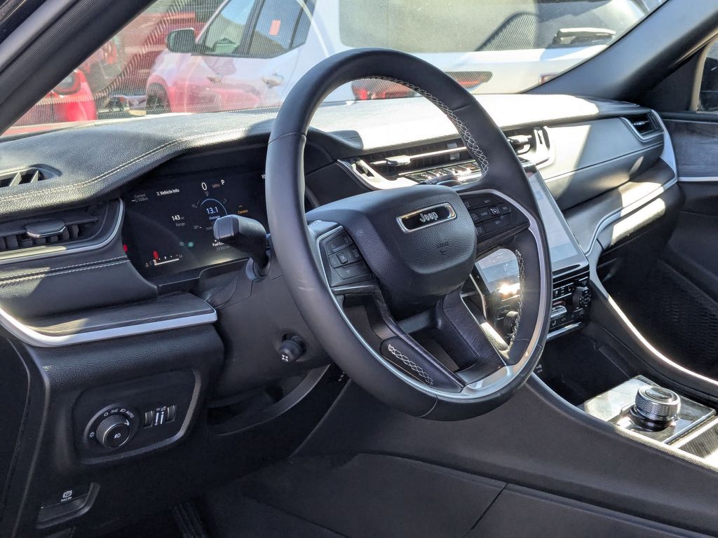 Thumbnail: 2024 Jeep Grand Cherokee L - 14