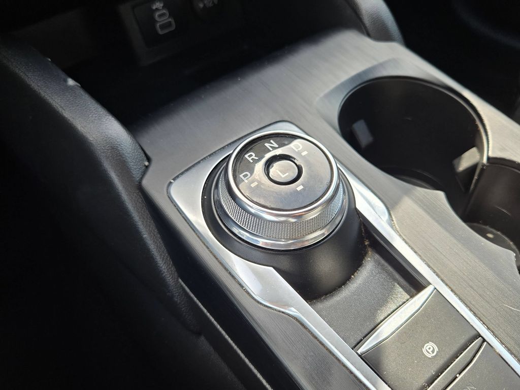 2025 Ford Escape ST-Line - Photo 19