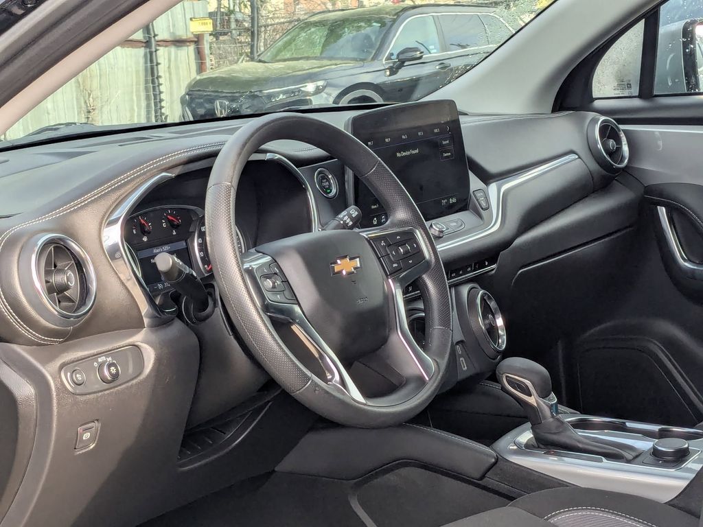 Thumbnail: 2025 Chevrolet Blazer - 14