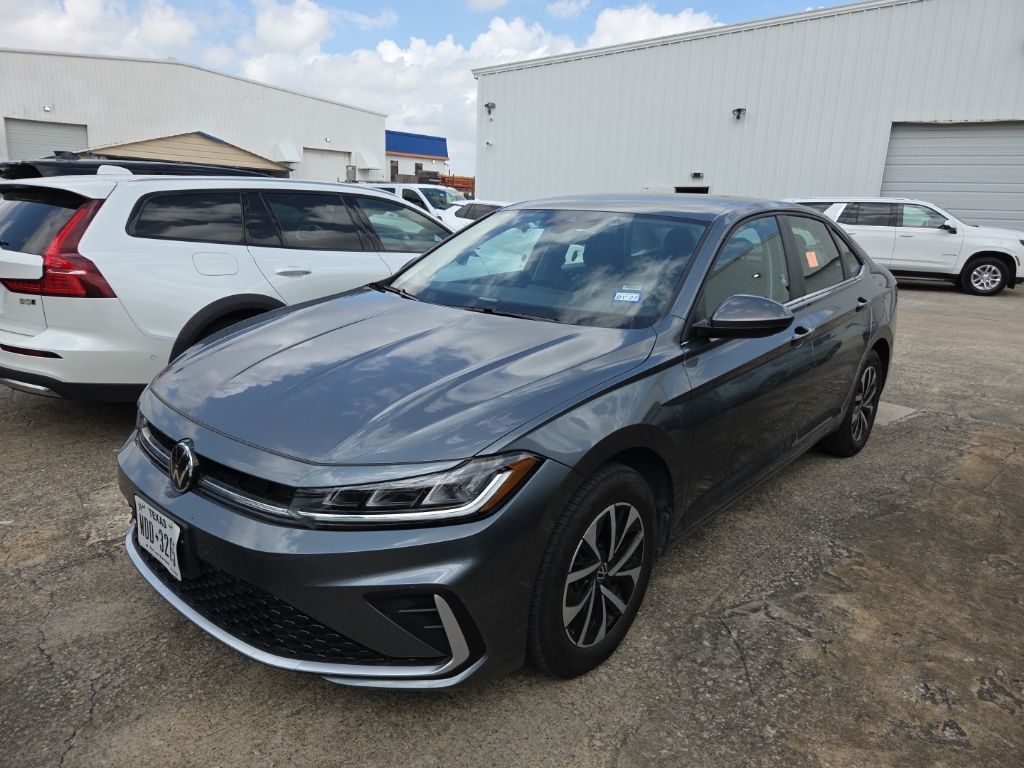 Thumbnail: 2025 Volkswagen Jetta - 1