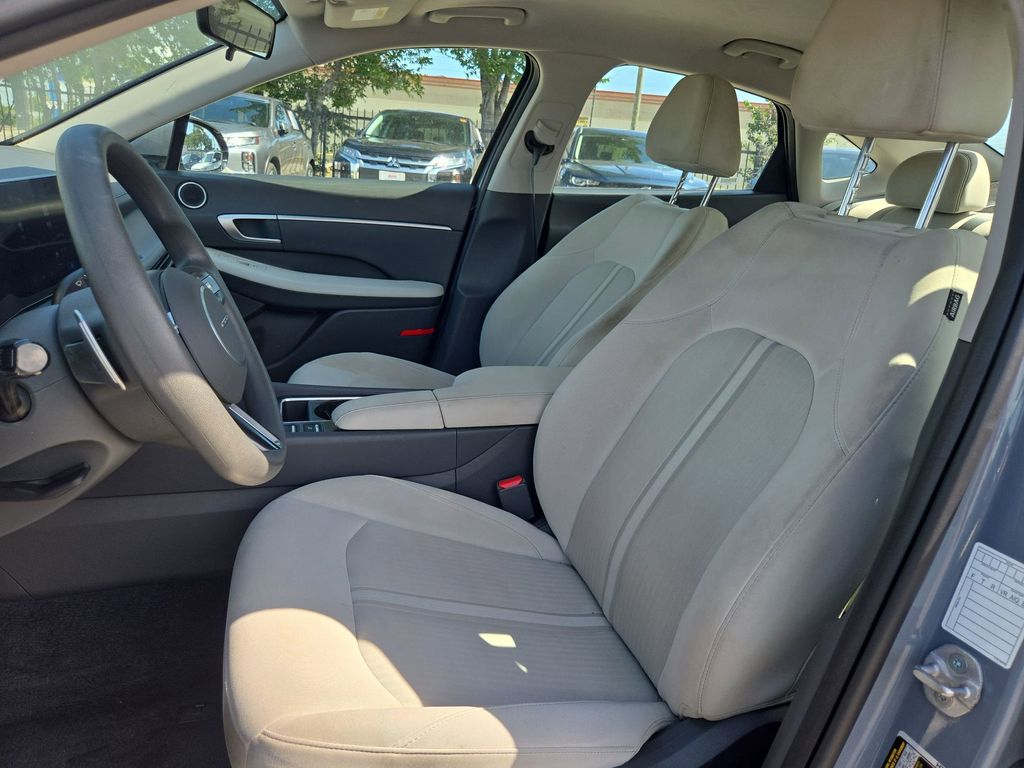 Thumbnail: 2025 Hyundai Sonata - 24