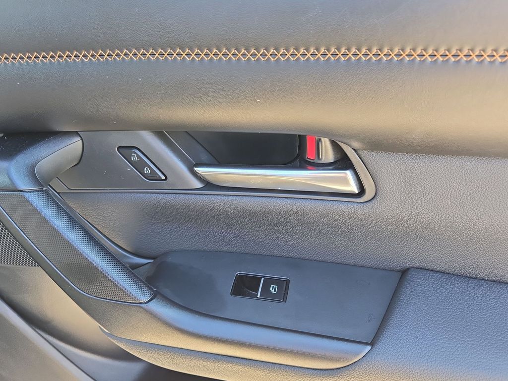 Thumbnail: 2025 Mazda CX-50 - 36