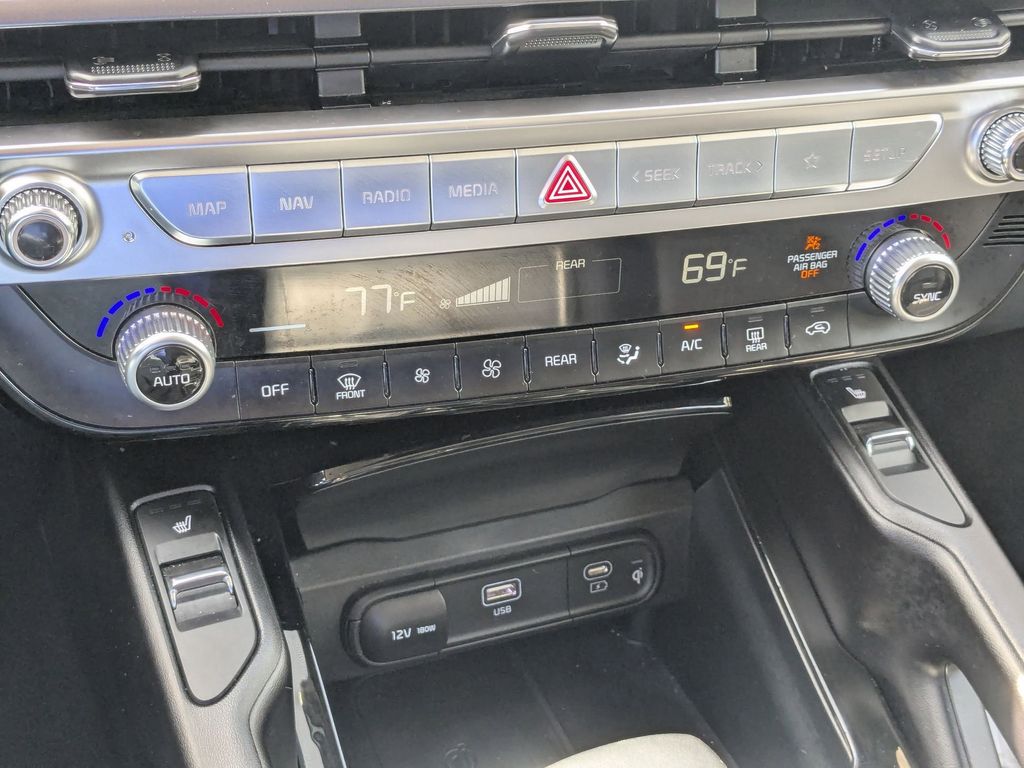 Thumbnail: 2025 Kia Telluride - 22